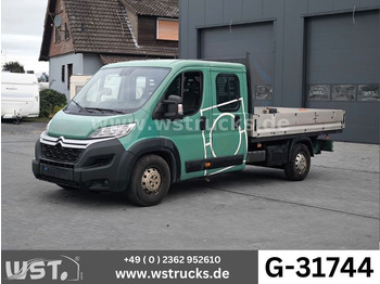 : фото в шапке страницы