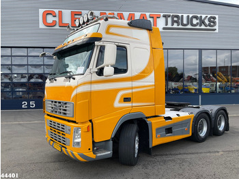 : фото в шапке страницы