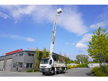 : фото в шапке страницы