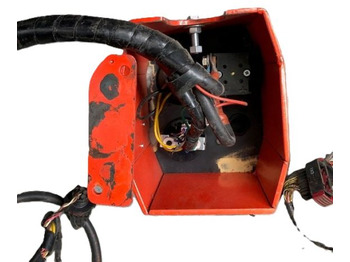 : фото в шапке страницы