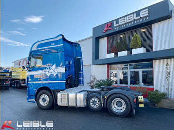 : фото в шапке страницы