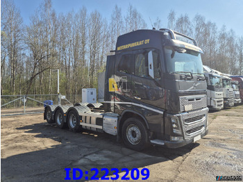 Грузовик-шасси VOLVO FH16 750