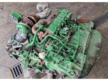 : фото в шапке страницы