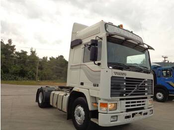 Тягач Volvo F 12.400 VOLVO F12 GLOBETROTTER TD123ES (4X2): фото 1 Тягач Volvo F 12.400 VOLVO F12 GLOBETROTTER TD123ES (4X2): фото 1