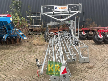 : фото в шапке страницы