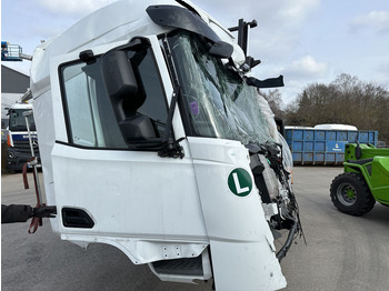 : фото в шапке страницы