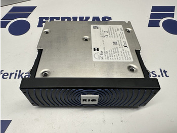 : фото в шапке страницы