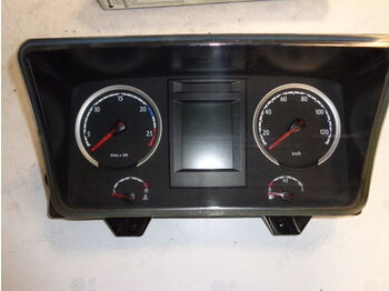 : фото в шапке страницы