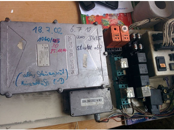 : фото в шапке страницы