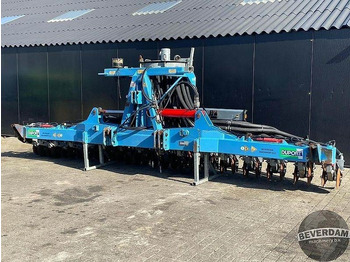 : фото в шапке страницы