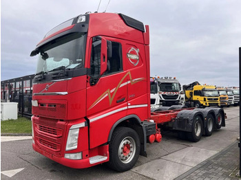Volvo FH 16.750 8x4 CHASSIS - i-Shift  в лизинг Volvo FH 16.750 8x4 CHASSIS - i-Shift: фото 1