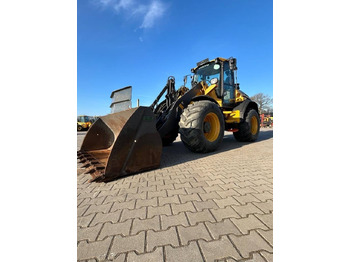 Колёсный погрузчик VOLVO L50