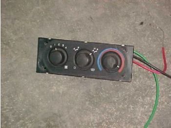 : фото в шапке страницы