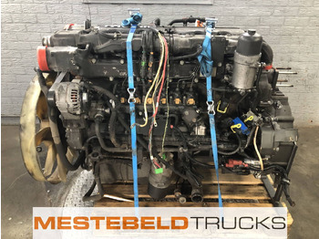 : фото в шапке страницы