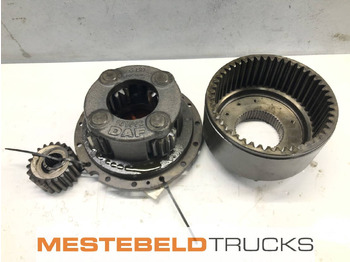 : фото в шапке страницы