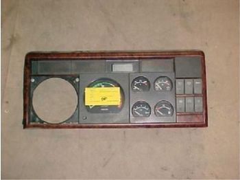 : фото в шапке страницы