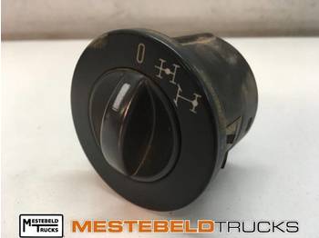 : фото в шапке страницы