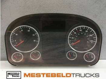 : фото в шапке страницы