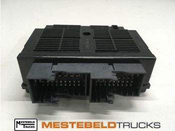 : фото в шапке страницы