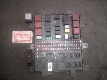 : фото в шапке страницы