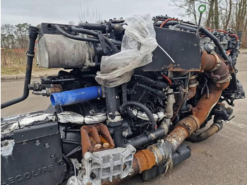 : фото в шапке страницы