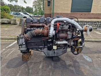 : фото в шапке страницы