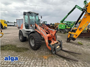 : фото в шапке страницы