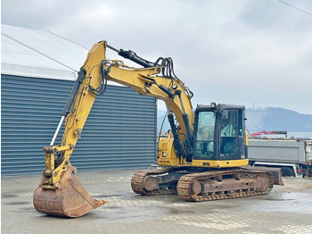 : фото в шапке страницы