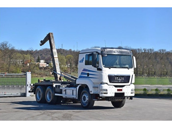 : фото в шапке страницы