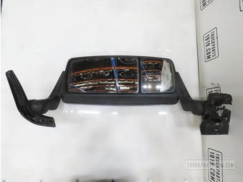 : фото в шапке страницы