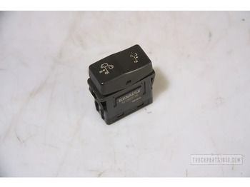 : фото в шапке страницы