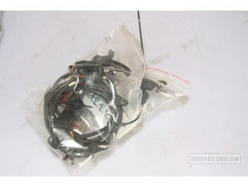 : фото в шапке страницы