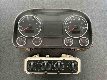 : фото в шапке страницы