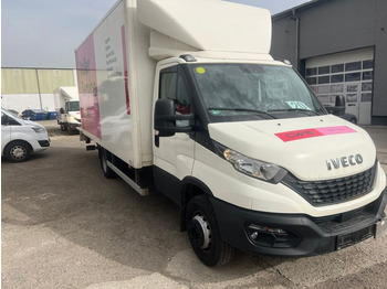 Грузовик с закрытым кузовом IVECO Daily 70C18 Koffer + Tail lift: фото 1 Грузовик с закрытым кузовом IVECO Daily 70C18 Koffer + Tail lift: фото 1