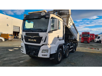 : фото в шапке страницы