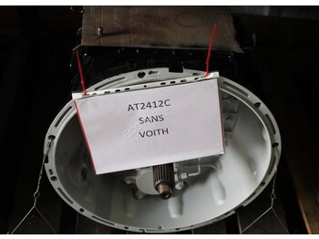 : фото в шапке страницы