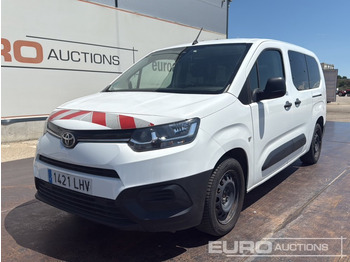 Фургон TOYOTA Proace