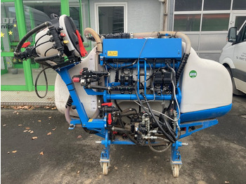 : фото в шапке страницы