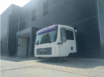 : фото в шапке страницы