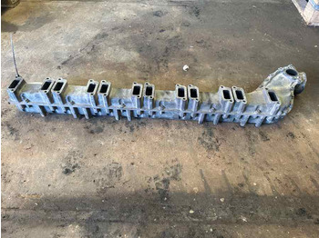 : фото в шапке страницы