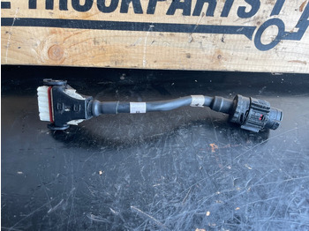 : фото в шапке страницы