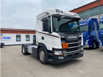 : фото в шапке страницы