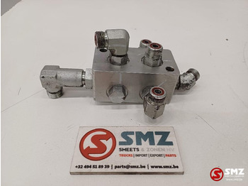 : фото в шапке страницы