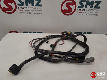 : фото в шапке страницы