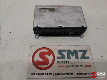 : фото в шапке страницы