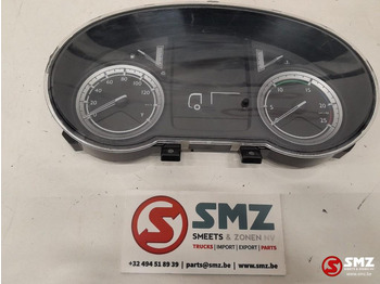 : фото в шапке страницы