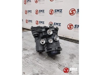 : фото в шапке страницы