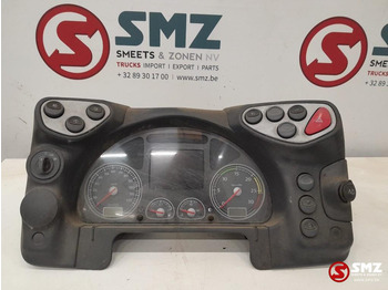 : фото в шапке страницы