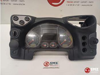 : фото в шапке страницы