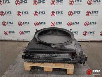 : фото в шапке страницы